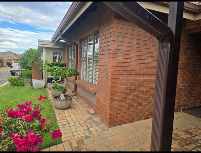 3 BEDROOM HOUSE FOR SALE IN MONTANA TUINE